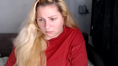 Laura online show from 02.11.25