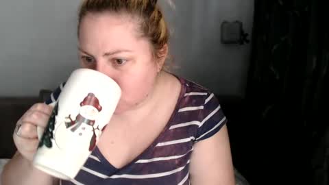 Laura online show from 02.14.25