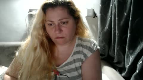 Laura online show from 03.03.25