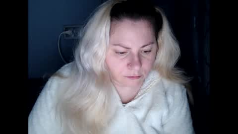 Laura online show from 10.07.25