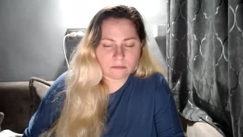 Laura online show from 02.10.26