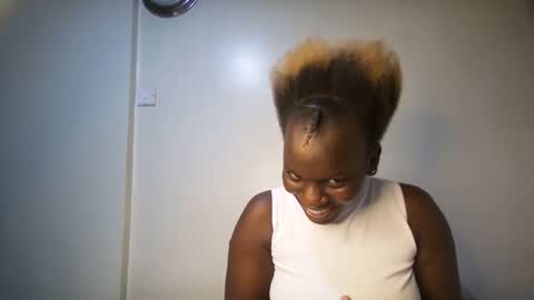 Snapshot of candycurly_ chatting on 11.26.25 candycurly_ online show from 11.26.25