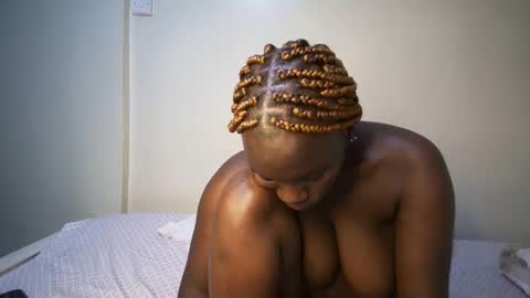 Snapshot of candycurly_ chatting on 11.26.25 candycurly_ online show from 11.26.25