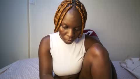 Snapshot of candycurly_ chatting on 11.27.25 candycurly_ online show from 11.27.25