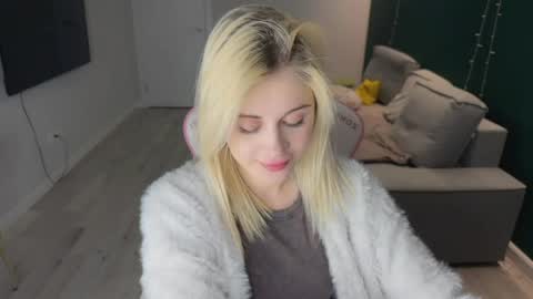 You can call me HH online show from 04.22.26