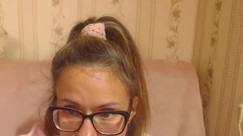 Snapshot of candylady13 chatting on 09.25.25 say meow and send tips online show from 09.25.25