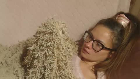 say meow and send tips  online show from 10.20.25