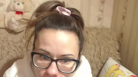 Snapshot of candylady136 chatting on 02.19.25 say meow and send tip online show from 02.19.25