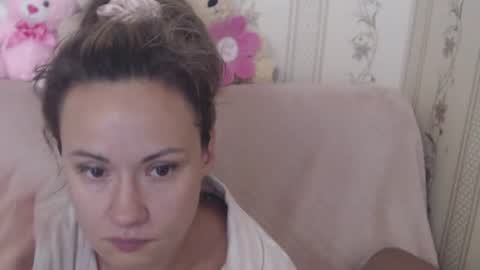 Snapshot of candylady136 chatting on 07.17.26 say meow and send tip online show from 07.17.26