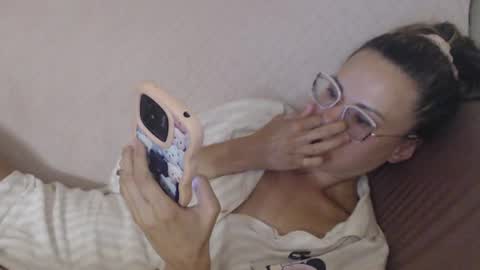 Snapshot of candylady136 chatting on 07.18.26 say meow and send tip online show from 07.18.26