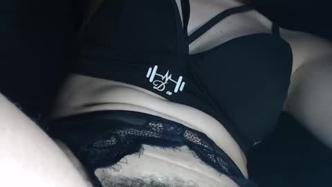 Snapshot of candylovet chatting on 02.26.26 candylovet online show from 02.26.26