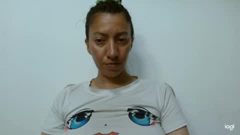 Snapshot of candymilfff chatting on 06.21.26 candymilfff online show from 06.21.26