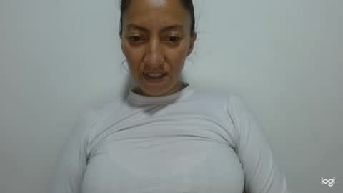 Snapshot of candymilfff chatting on 07.04.26 candymilfff online show from 07.04.26