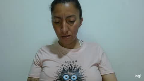 Snapshot of candymilfff chatting on 08.01.26 candymilfff online show from 08.01.26
