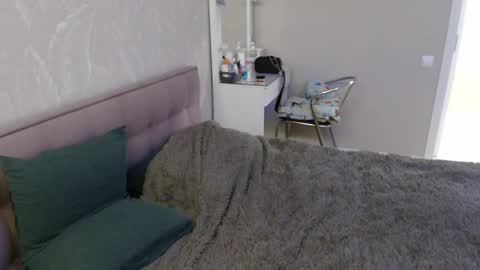 Snapshot of candymini chatting on 01.24.25 candymini online show from 01.24.25