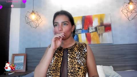 Candys Victoria online show from 12.05.24