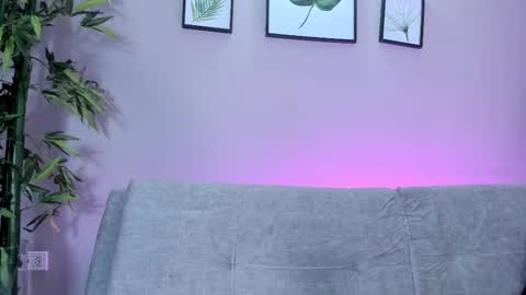 Isabella online show from 02.14.25