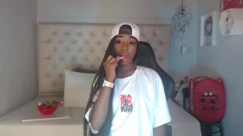 Snapshot of candyy_ebony chatting on 01.13.26 Candy Ebony online show from 01.13.26