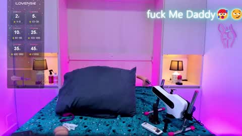  Dulce Maria  online show from 02.06.25