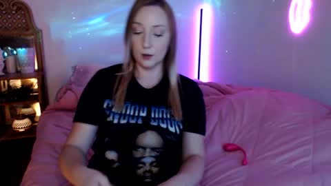 Snapshot of cannababykush chatting on 12.15.24 cnbabyk online show from 12.15.24