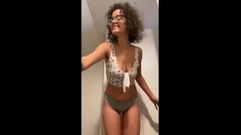     online show from 01.05.25