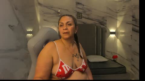 Snapshot of canndy_evanns chatting on 12.07.24 Canndy Evanns online show from 12.07.24