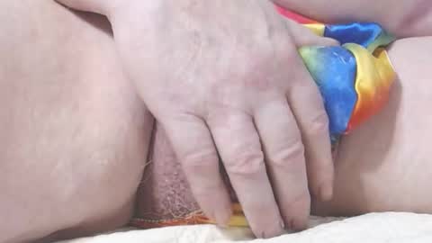 Snapshot of cap49908 chatting on 10.21.25 cap online show from 10.21.25