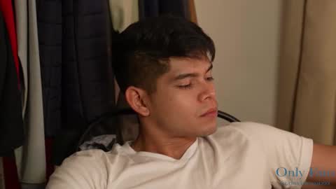 Snapshot of capizzi_ chatting on 12.02.24 David Capizzi online show from 12.02.24