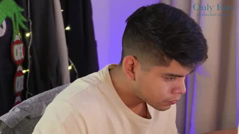 Snapshot of capizzi_ chatting on 12.10.24 David Capizzi online show from 12.10.24