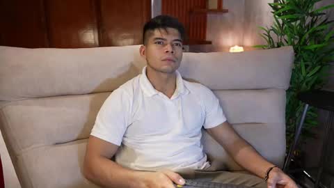 Snapshot of capizzi_ chatting on 10.20.25 David Capizzi online show from 10.20.25