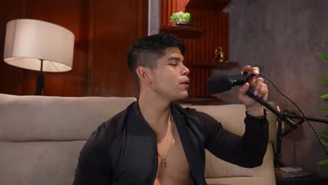 Snapshot of capizzi_ chatting on 01.14.26 David Capizzi online show from 01.14.26