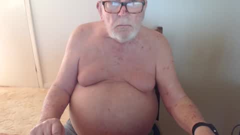 Snapshot of capt5105 chatting on 02.23.25 capt5105 online show from 02.23.25