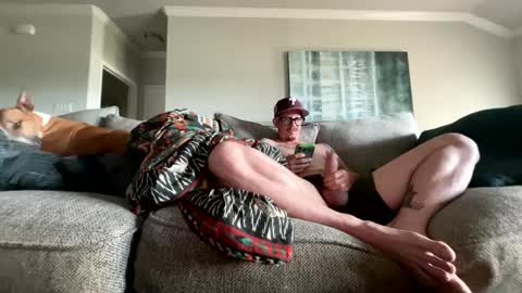 Snapshot of captaincumgun chatting on 09.24.25 Captaincumgun online show from 09.24.25