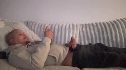 caramelizedzeus online show from 11.19.25