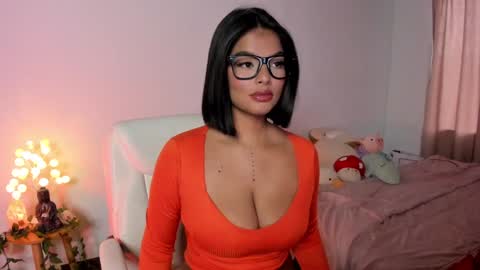 Snapshot of caramelo_xox chatting on 12.09.24 online show from 12.09.24