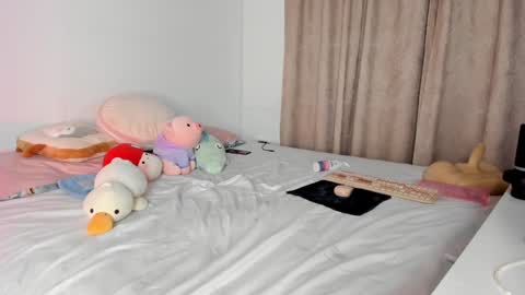 Snapshot of caramelo_xox chatting on 12.12.24 online show from 12.12.24