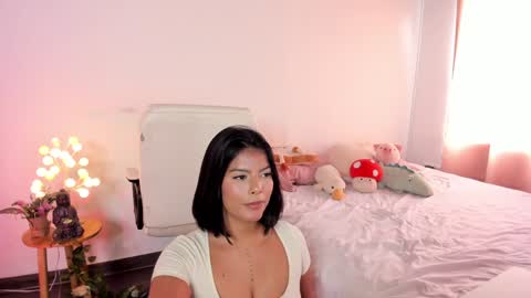 Snapshot of caramelo_xox chatting on 01.28.25 online show from 01.28.25