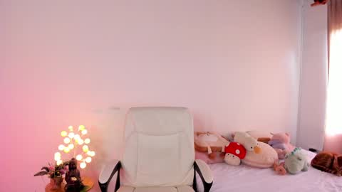 Snapshot of caramelo_xox chatting on 02.01.25 online show from 02.01.25
