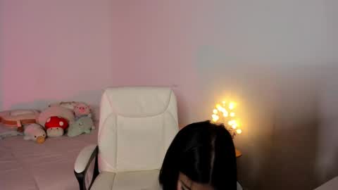 Snapshot of caramelo_xox chatting on 03.02.25 online show from 03.02.25