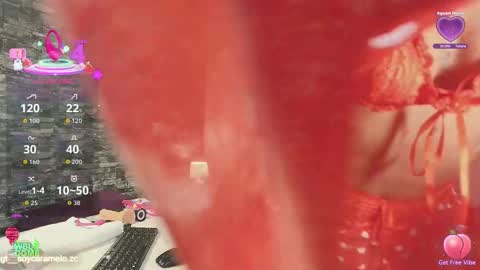 Snapshot of carameloo_06 chatting on 01.11.26 carolina online show from 01.11.26