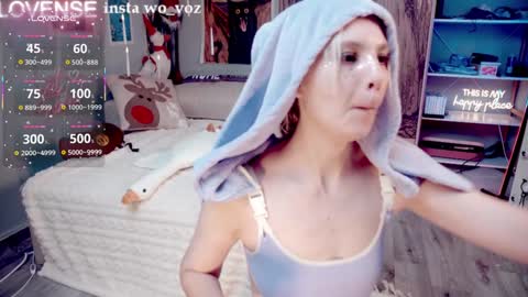 Snapshot of careful_i_bite chatting on 01.13.26 NONA follow online show from 01.13.26