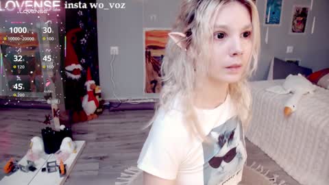 Snapshot of careful_i_bite chatting on 02.06.26 NONA follow online show from 02.06.26