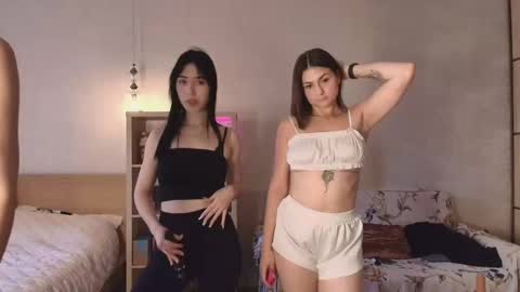 Snapshot of caressyourself chatting on 10.20.25 caressyourself online show from 10.20.25