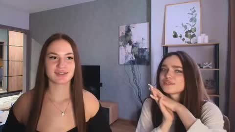 Snapshot of caressyourself chatting on 11.21.25 caressyourself online show from 11.21.25