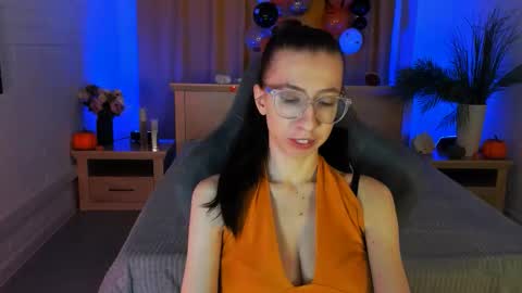 Snapshot of careyjonas chatting on 10.23.25 careyjonas online show from 10.23.25