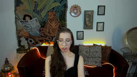 Snapshot of careyjonas chatting on 12.17.25 careyjonas online show from 12.17.25