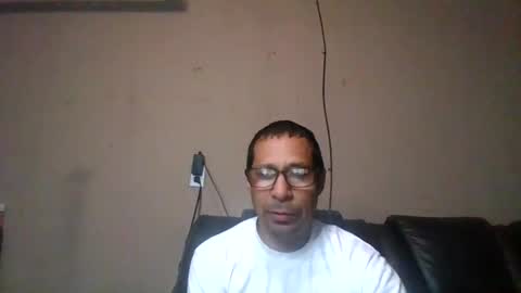 Snapshot of cargopipe2000 chatting on 11.25.25 Adams huge online show from 11.25.25