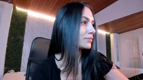Carina online show from 10.07.25
