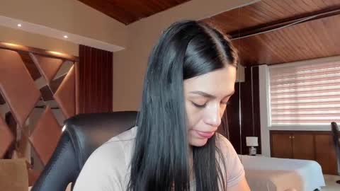 Carina online show from 10.08.25