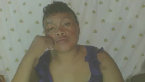 carinesexy69 online show from 11.18.25